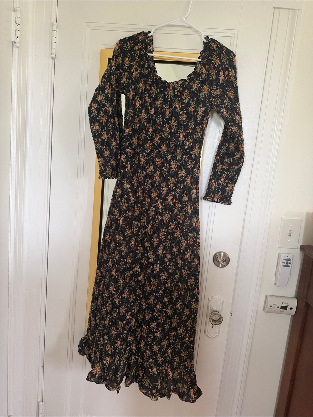 Doen Roselia Dress - Floral Long Sleeve Maxi Dress with Ruffle Hem, Medium